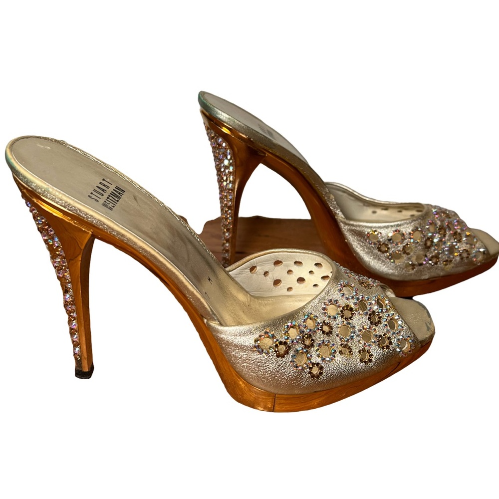 Stuart Weitzman Gold Leather Swarovski Platform Sandals Size 7 authentic